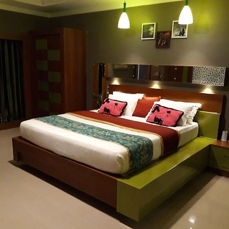 Holiday Hill Hotel y Suites Sultan Bathery Exterior foto