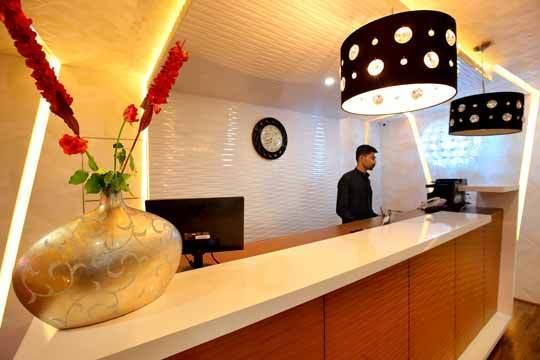 Holiday Hill Hotel y Suites Sultan Bathery Exterior foto
